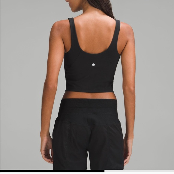 BLACK ALIGN TANK SIZE 6 - Picture 2 of 2